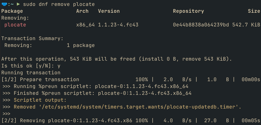 je lance la commande "dnf remove plocate" et efface plocate. Cool hein.
